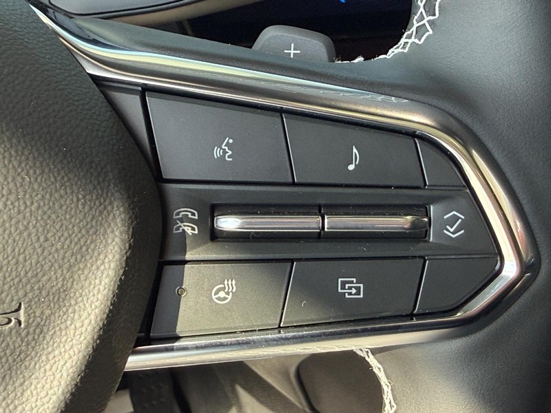 Chevrolet Traverse Vehicle Full-screen Gallery Image 11