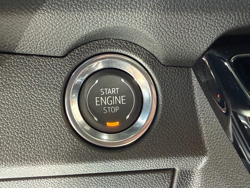 Chevrolet Traverse Vehicle Full-screen Gallery Image 12