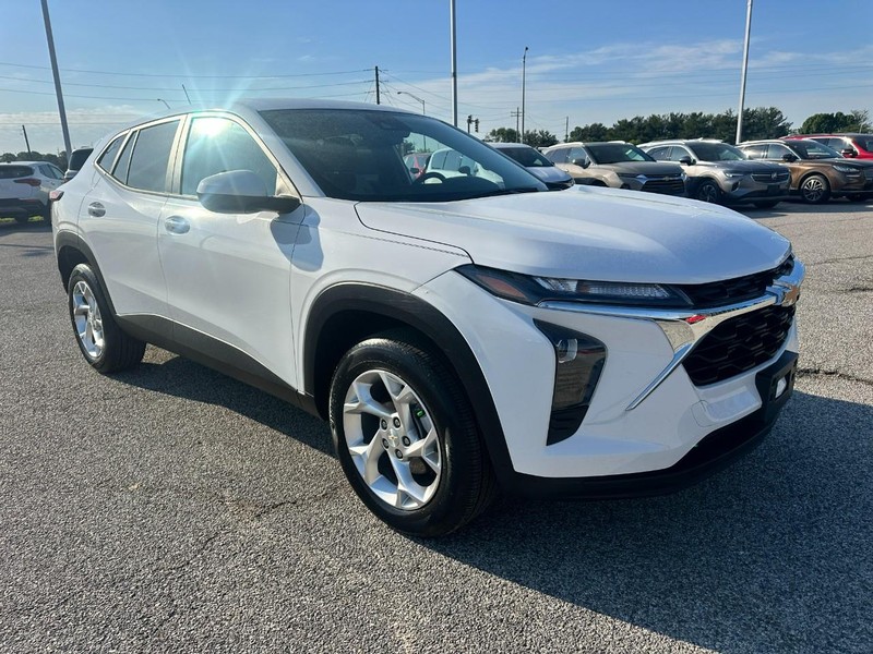 Chevrolet Trax Vehicle Full-screen Gallery Image 8