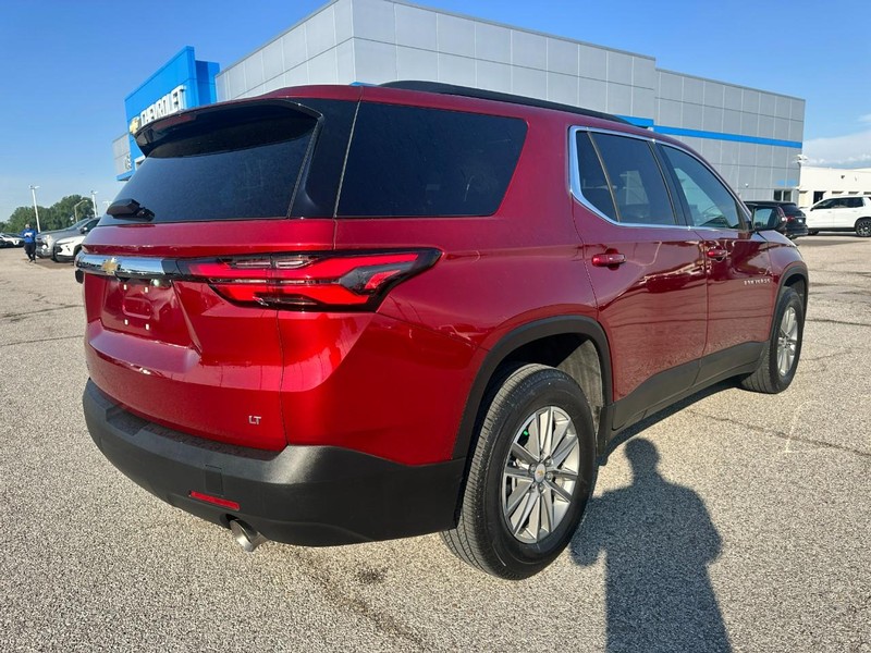 Chevrolet Traverse Vehicle Full-screen Gallery Image 7