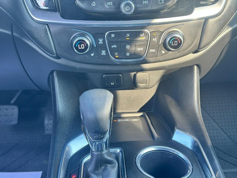 Chevrolet Traverse Vehicle Full-screen Gallery Image 15