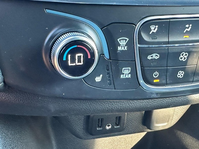 Chevrolet Traverse Vehicle Full-screen Gallery Image 22