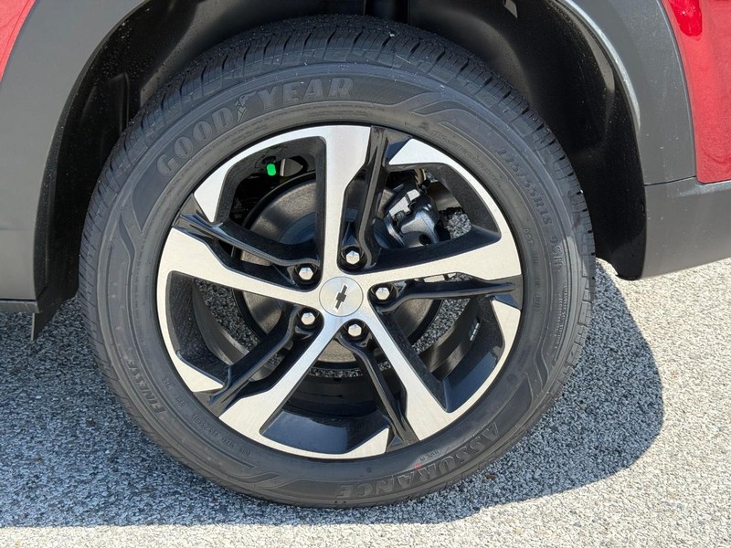 Chevrolet Trax Vehicle Full-screen Gallery Image 4