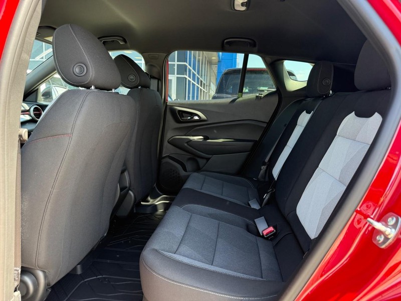 Chevrolet Trax Vehicle Full-screen Gallery Image 5