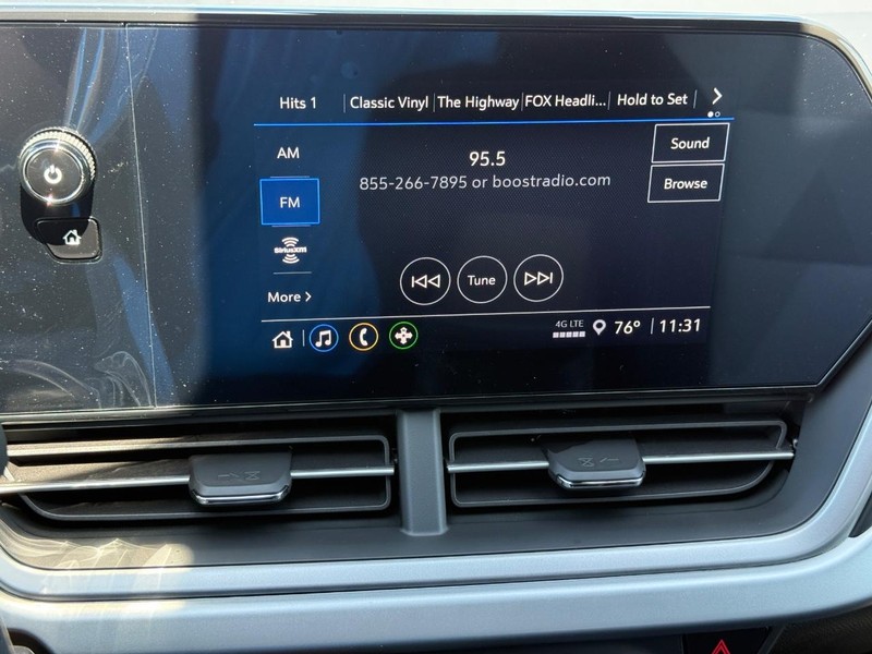Chevrolet Trax Vehicle Full-screen Gallery Image 10