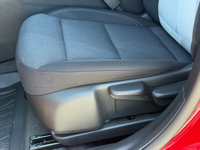 Chevrolet Trax Vehicle Full-screen Gallery Image 17