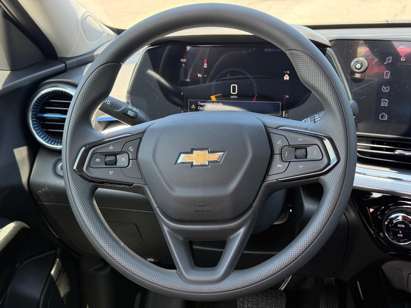 Chevrolet Trax Vehicle Full-screen Gallery Image 7