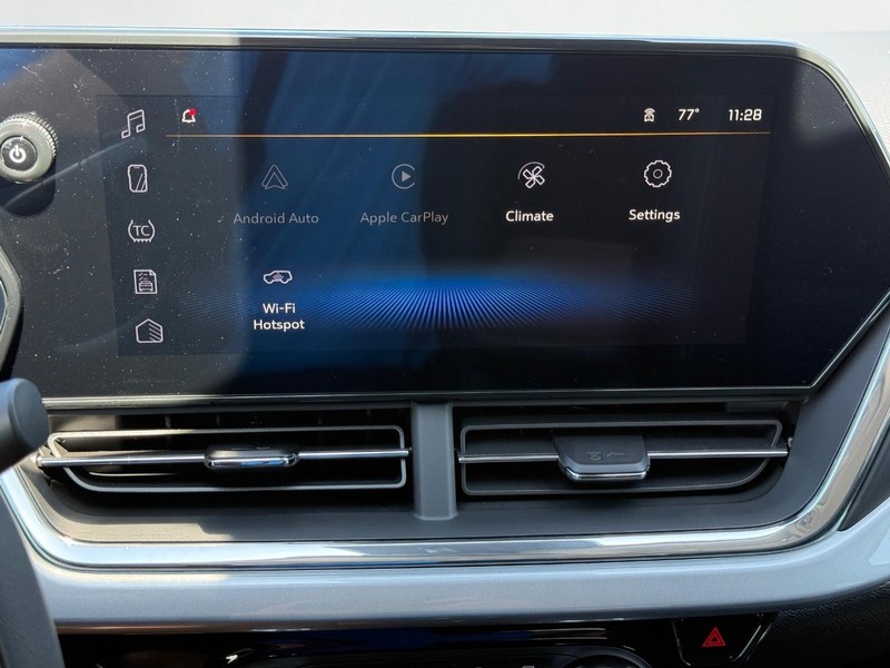 Chevrolet Trax Vehicle Full-screen Gallery Image 11