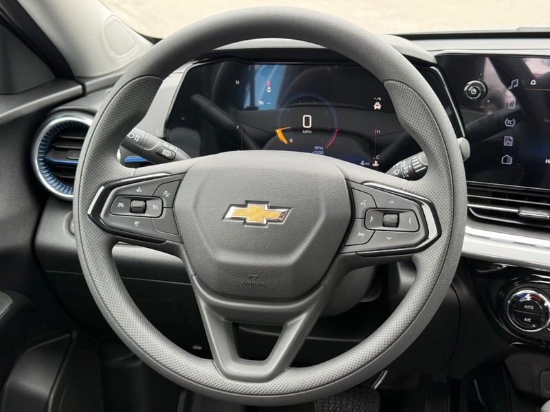 Chevrolet Trax Vehicle Full-screen Gallery Image 7