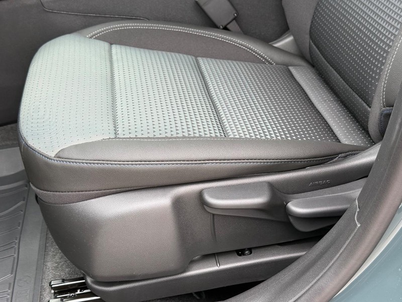 Chevrolet Trax Vehicle Full-screen Gallery Image 16