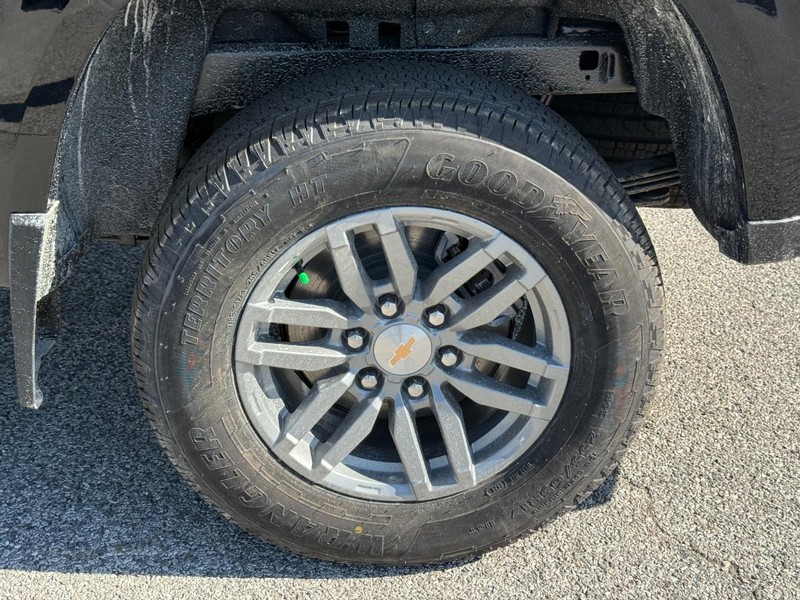 Chevrolet Colorado Vehicle Full-screen Gallery Image 4
