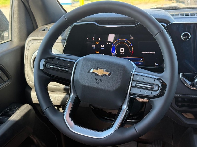 Chevrolet Colorado Vehicle Full-screen Gallery Image 7