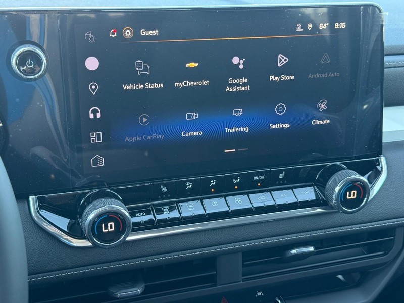 Chevrolet Colorado Vehicle Full-screen Gallery Image 11