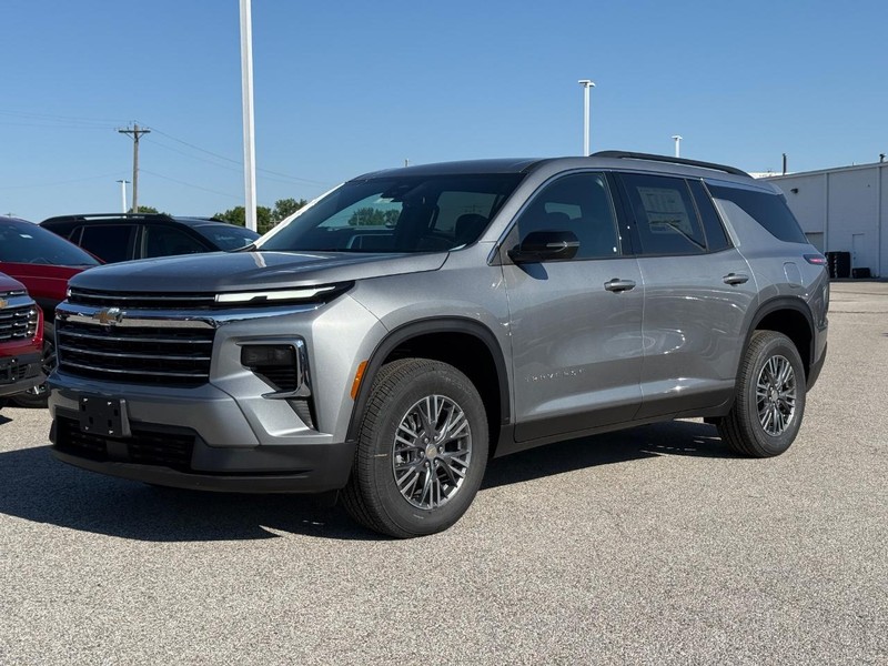 Chevrolet Traverse Vehicle Full-screen Gallery Image 2