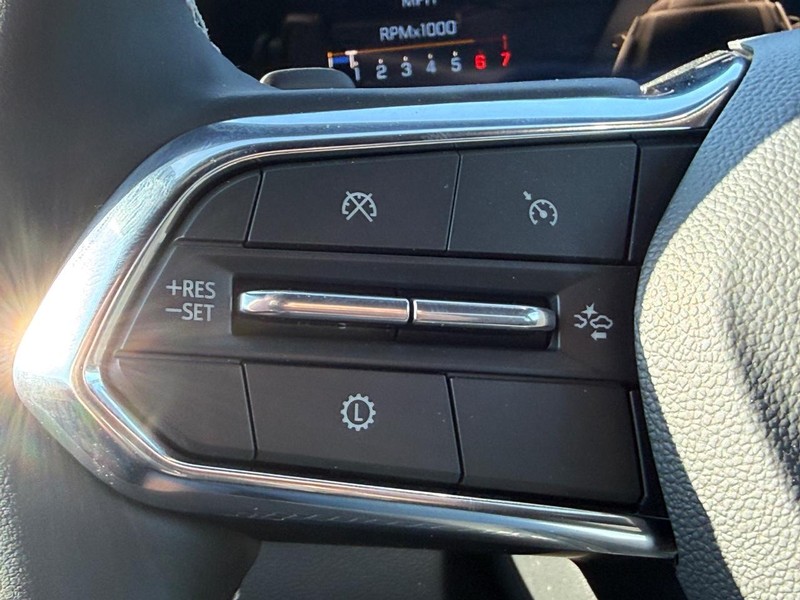 Chevrolet Traverse Vehicle Full-screen Gallery Image 10