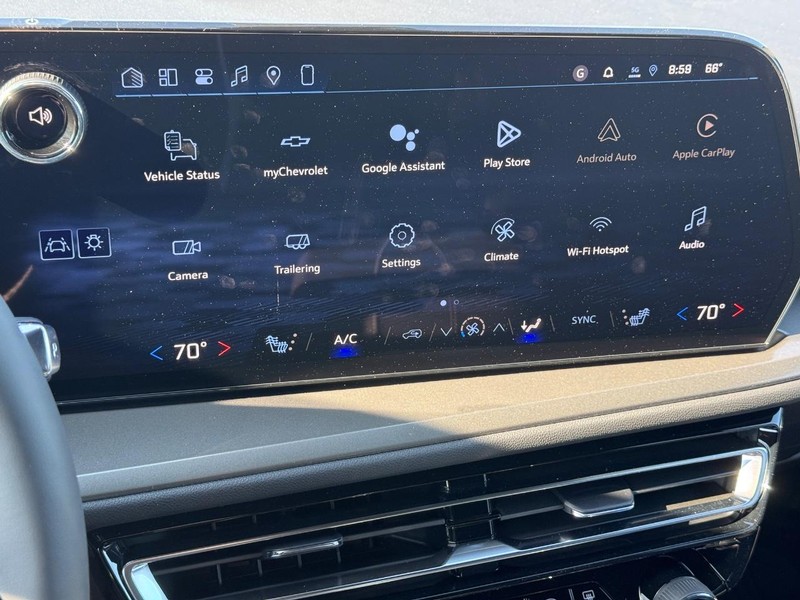 Chevrolet Traverse Vehicle Full-screen Gallery Image 13