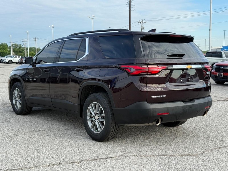 Chevrolet Traverse Vehicle Full-screen Gallery Image 3