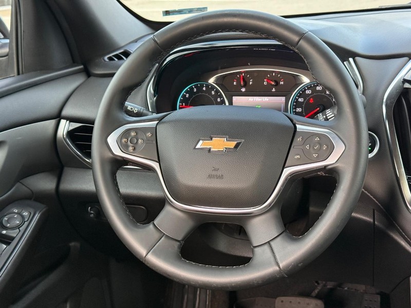 Chevrolet Traverse Vehicle Full-screen Gallery Image 13