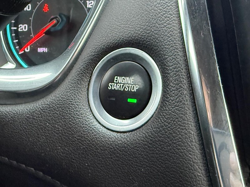 Chevrolet Traverse Vehicle Full-screen Gallery Image 16