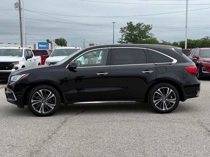 Acura MDX Vehicle Full-screen Gallery Image 2