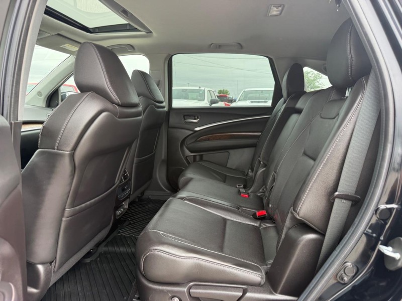 Acura MDX Vehicle Full-screen Gallery Image 10