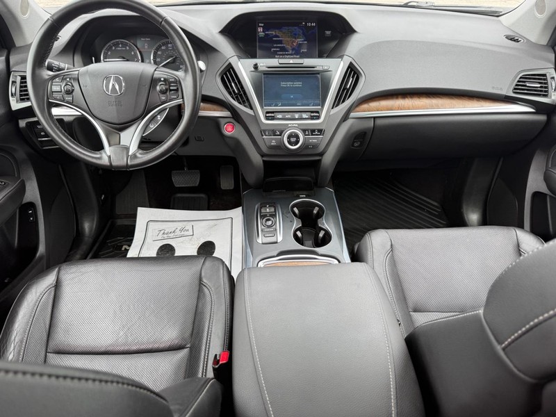 Acura MDX Vehicle Full-screen Gallery Image 12