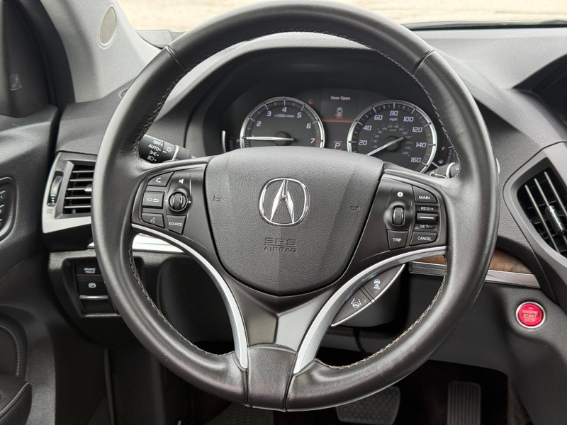 Acura MDX Vehicle Full-screen Gallery Image 13