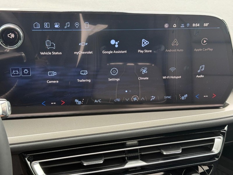 Chevrolet Traverse Vehicle Full-screen Gallery Image 13