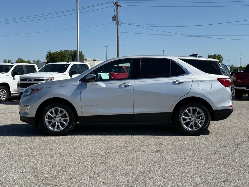 Chevrolet Equinox Vehicle Full-screen Gallery Image 02