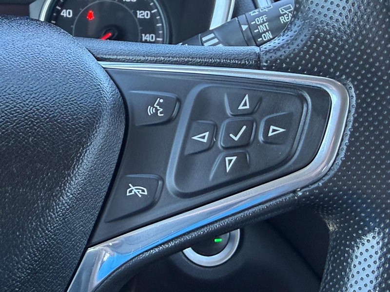 Chevrolet Equinox Vehicle Full-screen Gallery Image 14