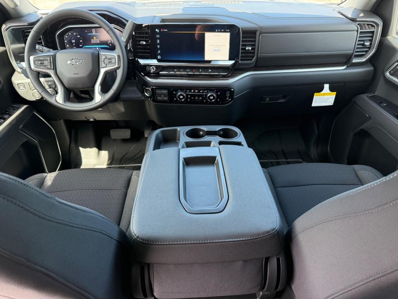 Chevrolet Silverado 1500 Vehicle Full-screen Gallery Image 6