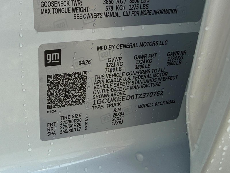 Chevrolet Silverado 1500 Vehicle Full-screen Gallery Image 18
