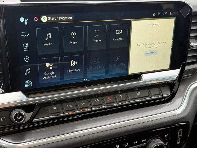 Chevrolet Silverado 1500 Vehicle Full-screen Gallery Image 12