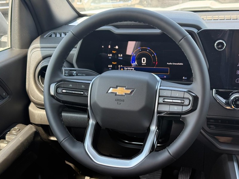 Chevrolet Colorado Vehicle Full-screen Gallery Image 7