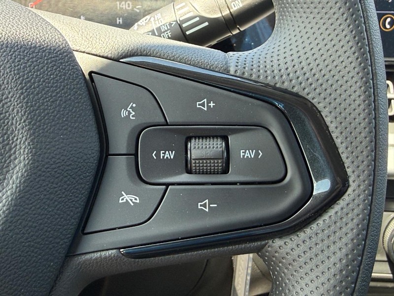 Chevrolet Trax Vehicle Full-screen Gallery Image 8