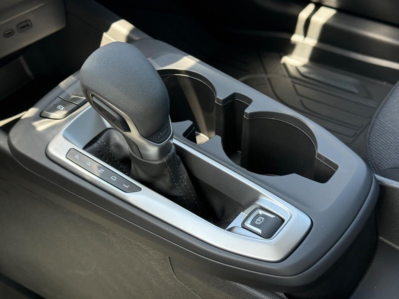 Chevrolet Trax Vehicle Full-screen Gallery Image 12