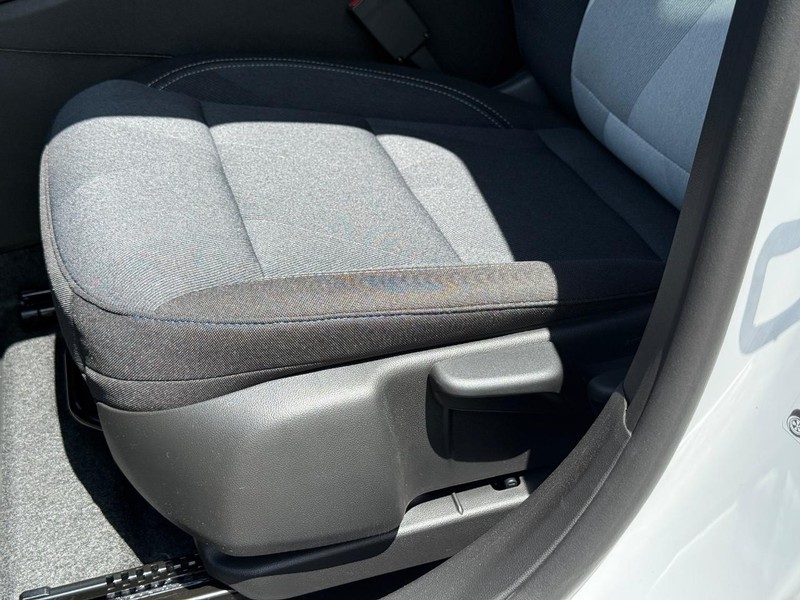 Chevrolet Trax Vehicle Full-screen Gallery Image 16