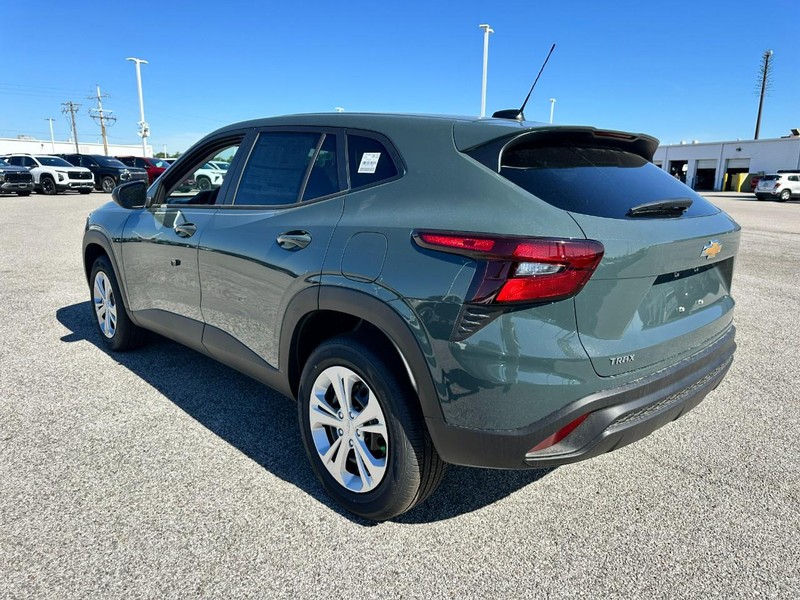 Chevrolet Trax Vehicle Full-screen Gallery Image 3