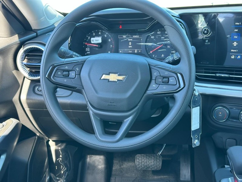 Chevrolet Trax Vehicle Full-screen Gallery Image 6