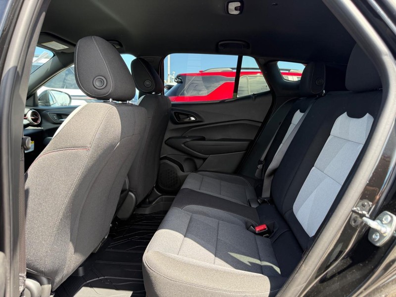 Chevrolet Trax Vehicle Full-screen Gallery Image 5
