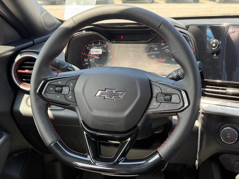 Chevrolet Trax Vehicle Full-screen Gallery Image 7