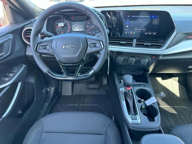 Chevrolet Trax Vehicle Full-screen Gallery Image 5