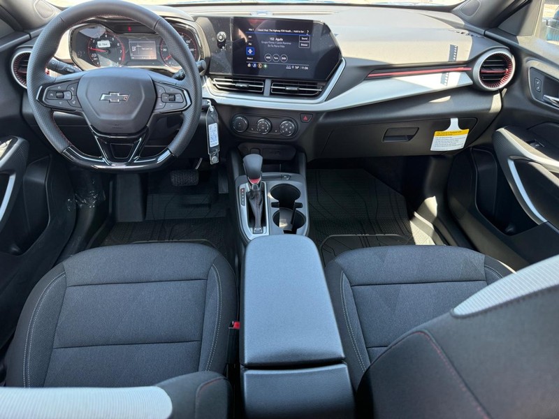 Chevrolet Trax Vehicle Full-screen Gallery Image 6