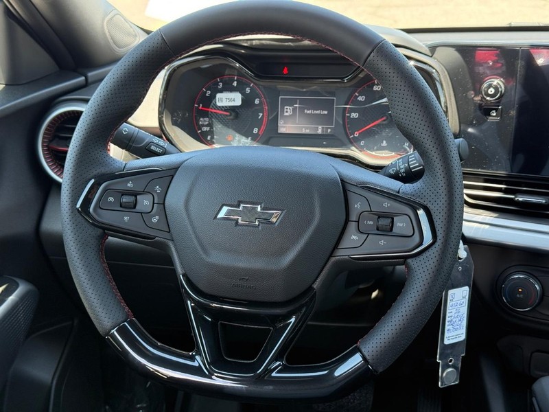 Chevrolet Trax Vehicle Full-screen Gallery Image 7