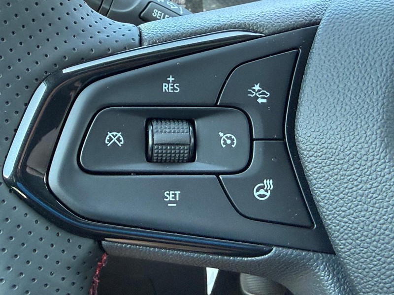 Chevrolet Trax Vehicle Full-screen Gallery Image 8