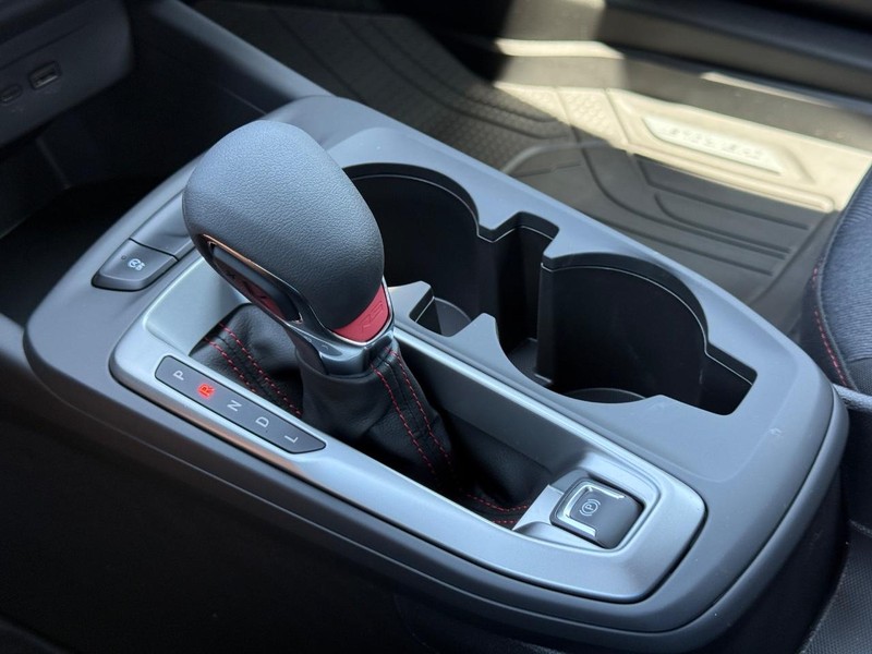 Chevrolet Trax Vehicle Full-screen Gallery Image 13