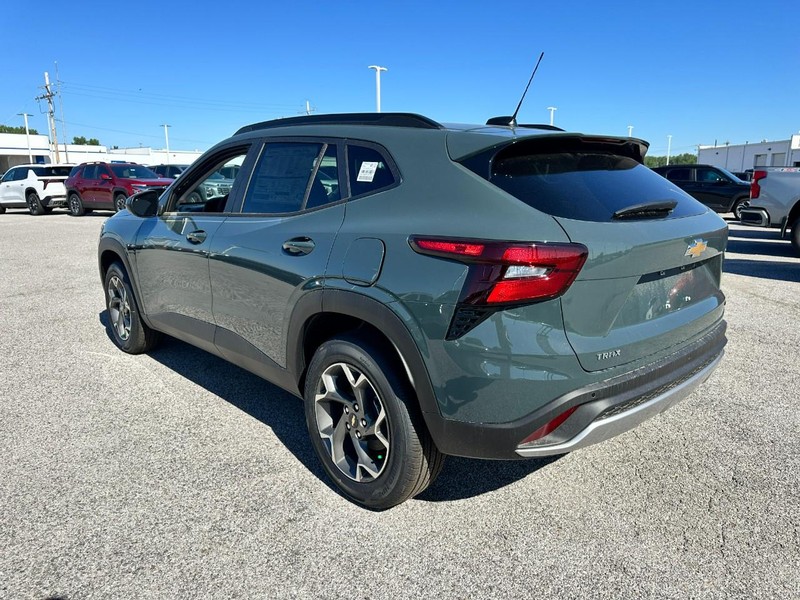 Chevrolet Trax Vehicle Full-screen Gallery Image 3