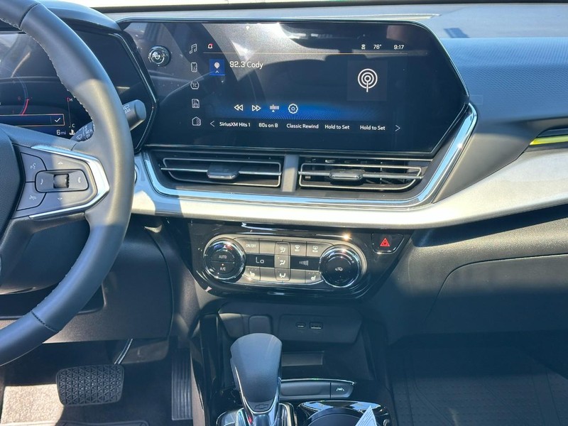 Chevrolet Trax Vehicle Full-screen Gallery Image 8
