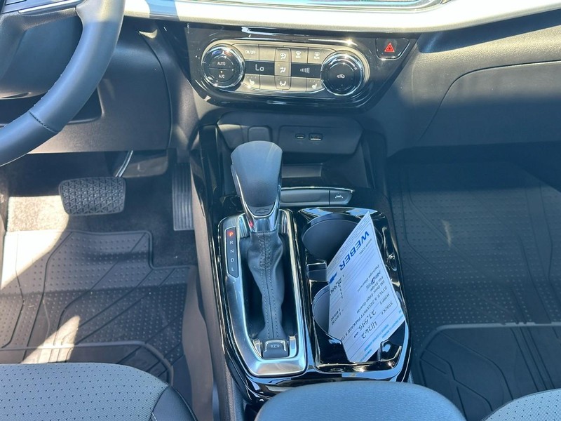 Chevrolet Trax Vehicle Full-screen Gallery Image 9