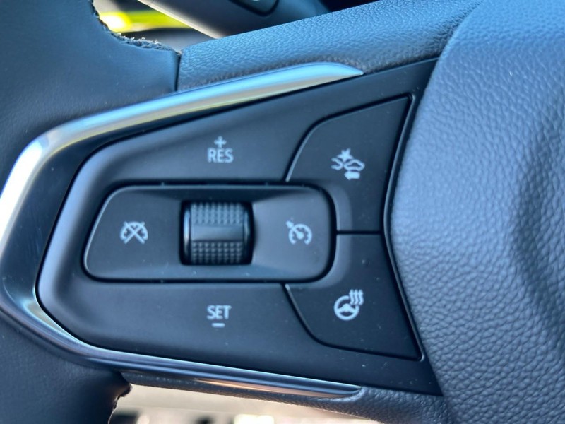 Chevrolet Trax Vehicle Full-screen Gallery Image 12
